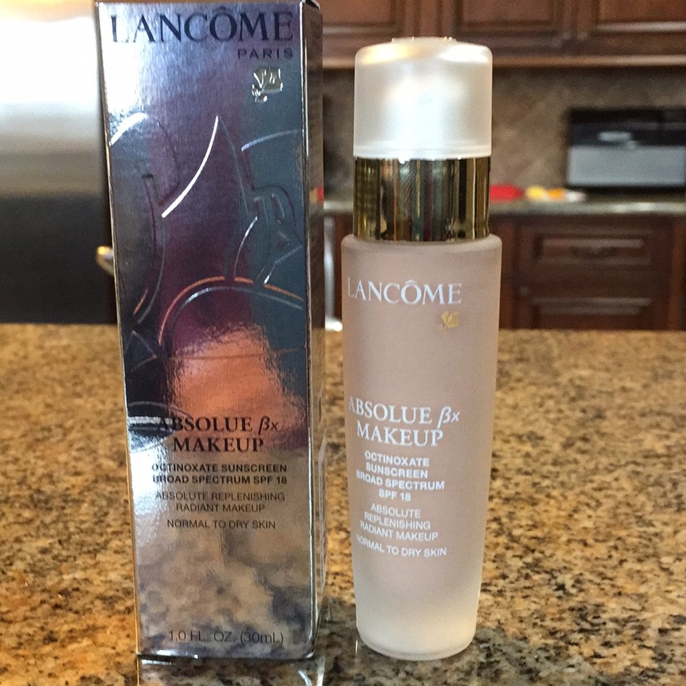 Lancôme Absolue Makeup in Almond